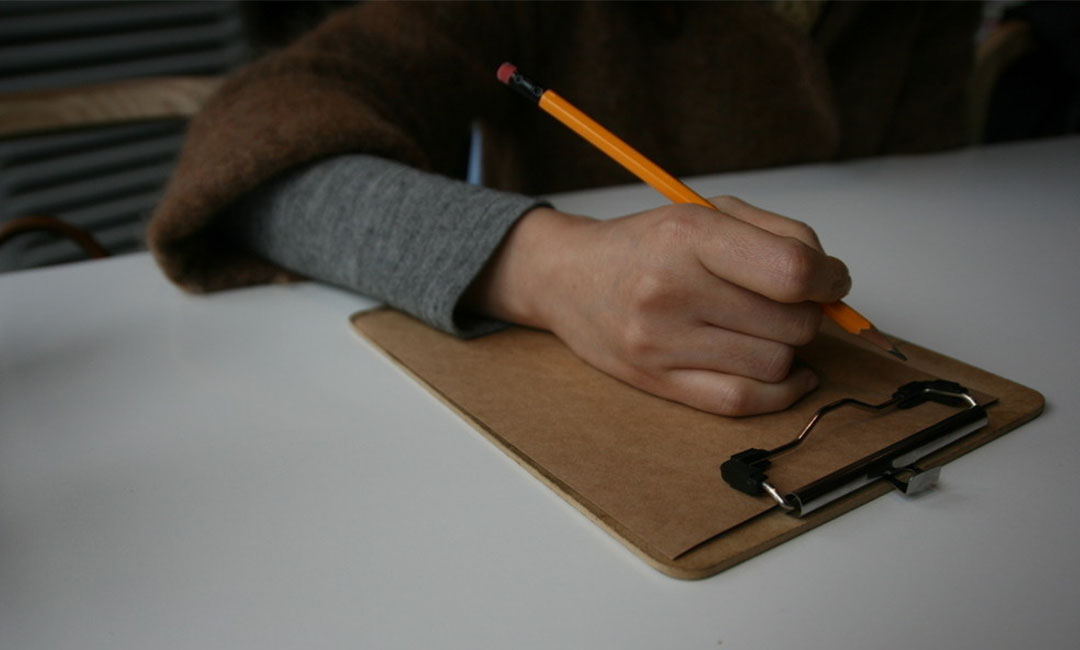 鸡西群主家文章代写案例